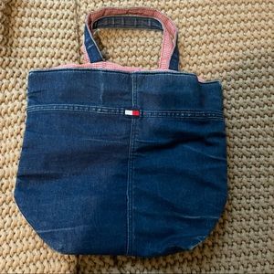 Tommy Hilfiger Tote